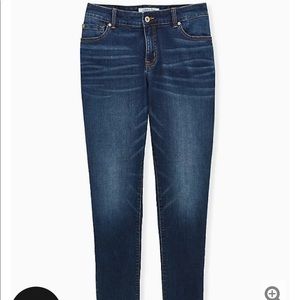 ✨NWOT🌟Torrid 👖boyfriend jeans 22R